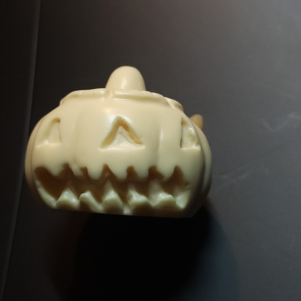 Ivory Pumkpin